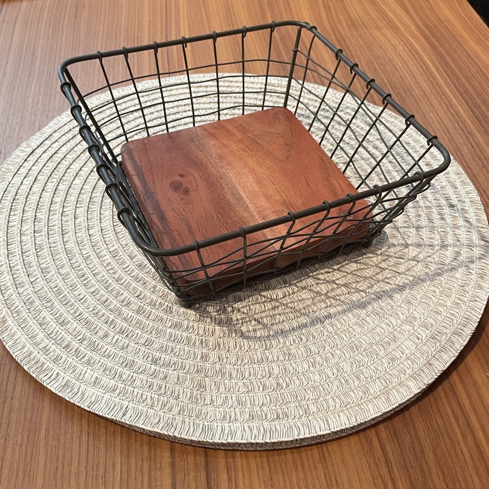 Wooden sauce tray